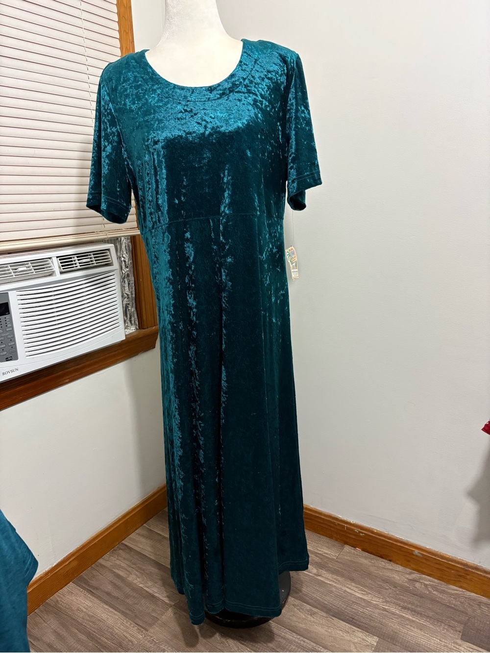 Teddi Crushed Velvet Maxi Dress in Teal Green